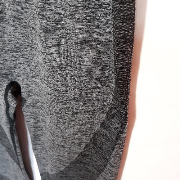 PINK by Victorias Secret Gray/Black Yoga Running Activewear Full Leggings Pants - Picture 2 of 4